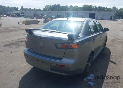 2017 Mitsubishi Lancer Es z USA, uszkodzony, nr VIN JA32V2FW6HU002808